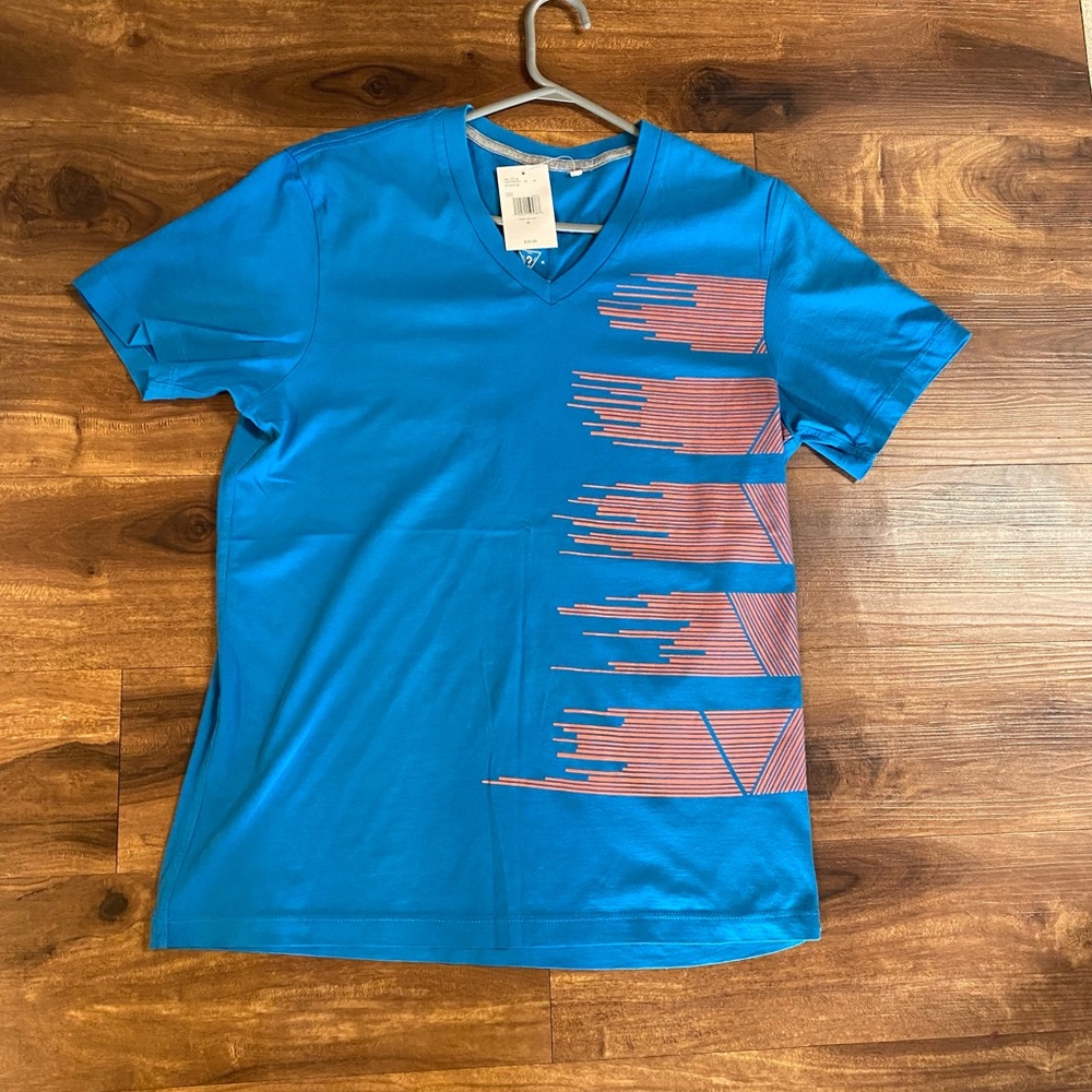 Guess Men's Turquoise V-Neck Tee with Pink Graphic